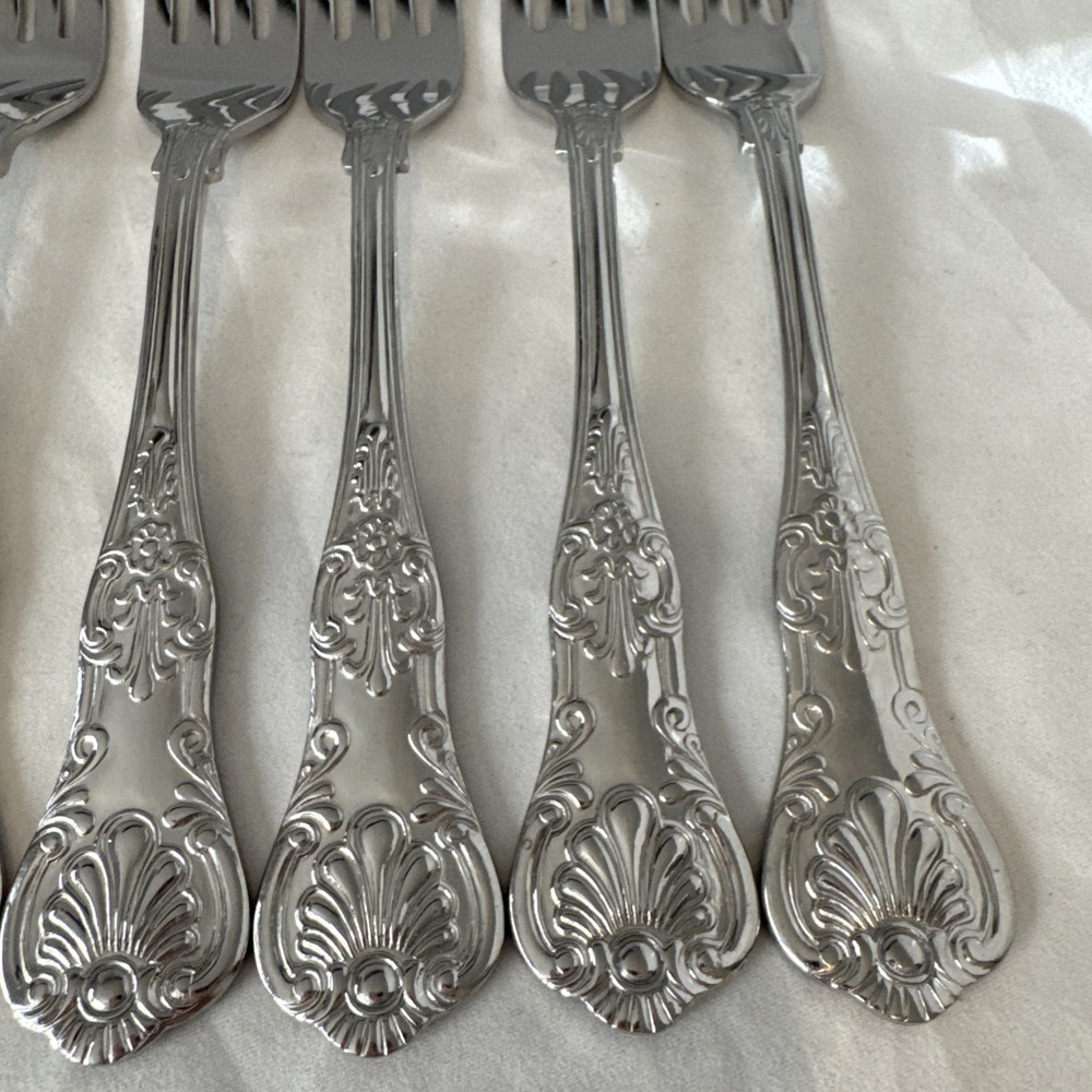 Towle 18/10‎ Stainless Flatware Hotel Kings Shell Lot of 8 Dinner Forks 8 7/16" - Picture 6 of 12